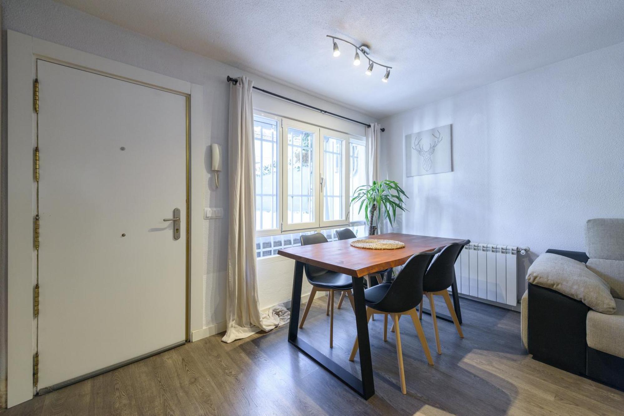 Sabadell Calle, Casa Familiar De 3 Dormitorios Con Terraza Junto Metro Fuencarral Madrid Kültér fotó