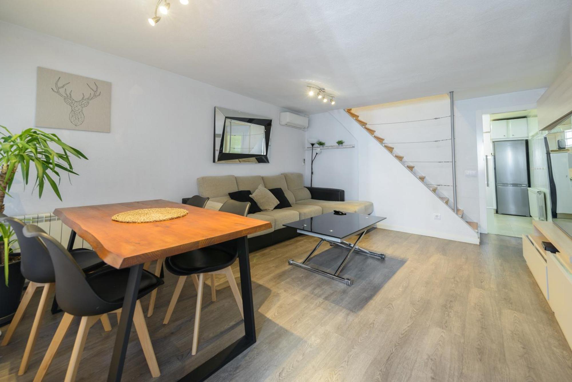 Sabadell Calle, Casa Familiar De 3 Dormitorios Con Terraza Junto Metro Fuencarral Madrid Kültér fotó