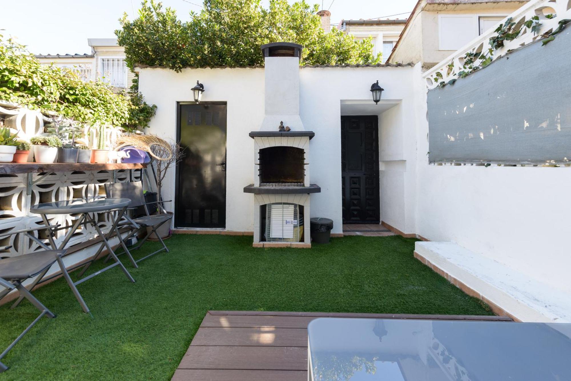 Sabadell Calle, Casa Familiar De 3 Dormitorios Con Terraza Junto Metro Fuencarral Madrid Kültér fotó